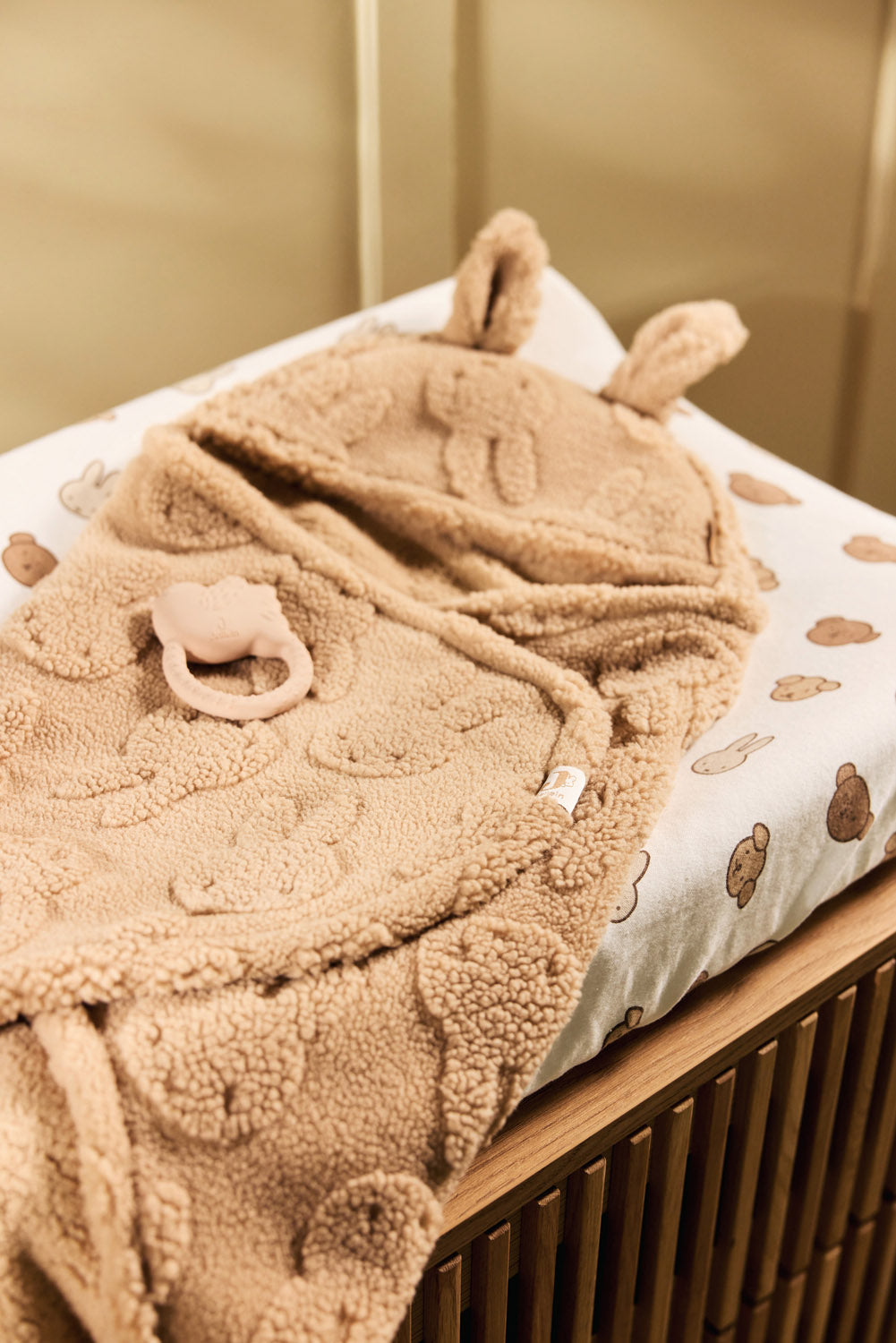 Wikkeldeken - Miffy Jacquard Biscuit